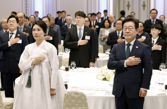 곽동신 한미반도체 회장, 독립유공자 후손으로 청와대 오찬 참석