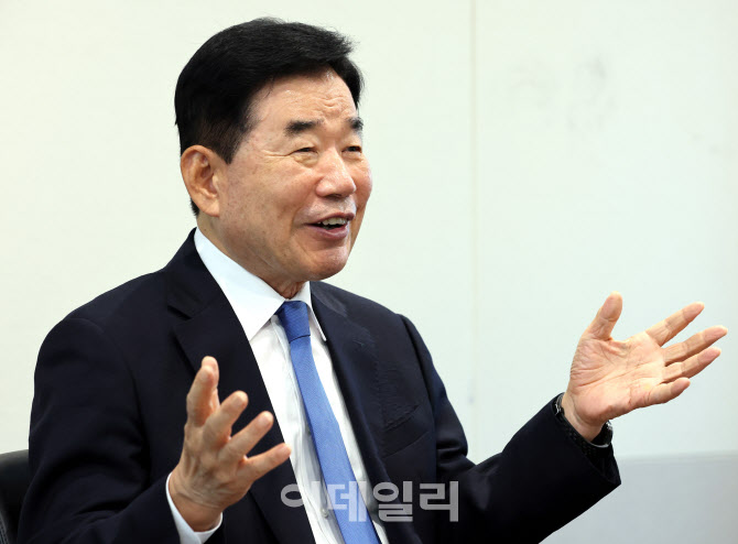 김진표 "잘 한 관세협상이지만…제조업 공동화 후폭풍이 과제"