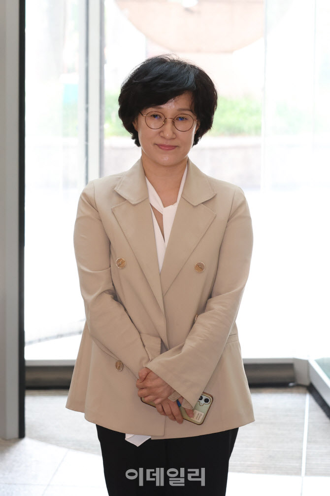 [포토]출근하는 원민경 여성가족부 장관 후보자
