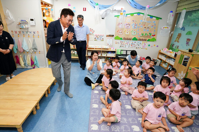 종로구, 맞벌이 가정 위한 ‘아침돌봄’ 사업…내달 시범운영[동네방네]