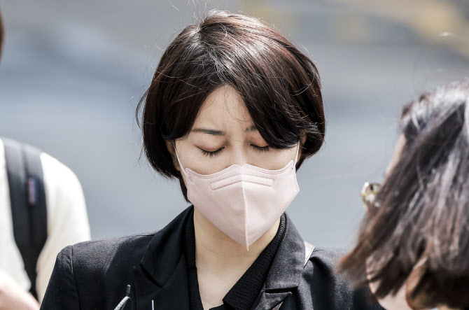 문다혜 먹튀 의혹 '무혐의'…바자회 모금액 어디에?