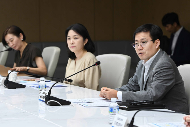 통상본부장, APEC 경제인행사 준비 나서…“기업 도약 디딤돌 만들 것”