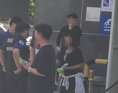 유통기한 지난 젤리 훔쳐 초등생들 나눠준 40대, 송치