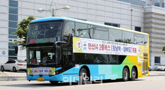 “숨통이 트여요”…프로 출퇴근러가 ‘2층버스’에 환호한 이유