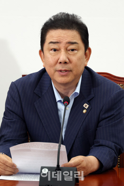 與 "尹정부 알박기 공공기관장 스스로 옷 벗어라"(상보)