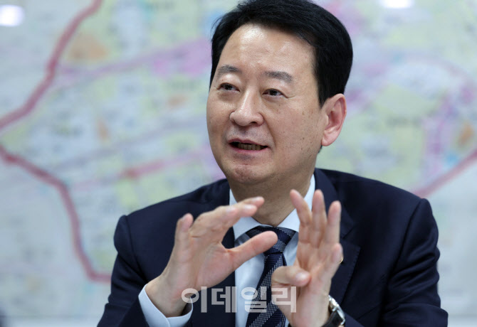 CEO 출신 野최은석 “노봉법 해외이전 없다?…경제 아마추어리즘의 전형”
