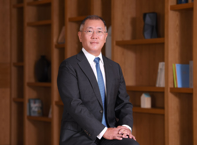 정의선 현대차그룹 회장 `차세대 모빌리티 핵심은 SDV와 AI 융합`