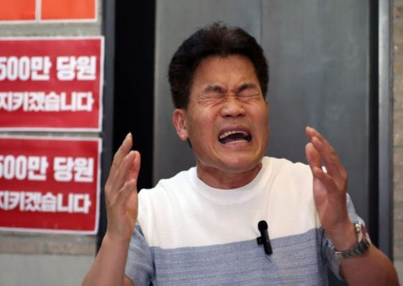 전한길 "김건희, 고마움 전해와…구속 전에도 내 영상 시청"