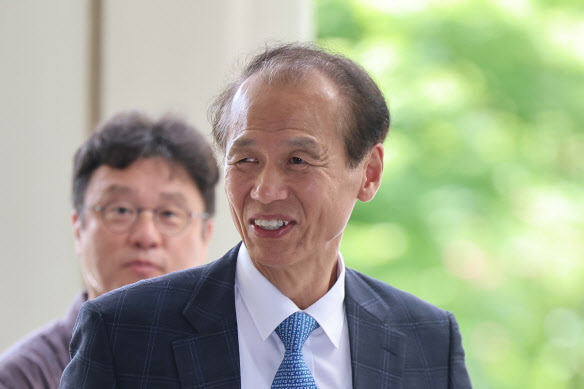 '알펜시아 입찰담합 의혹' 최문순, 혐의 부인…"정치검찰 연장선"