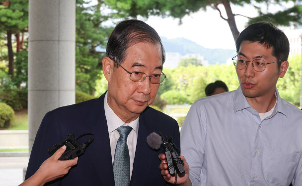 내란특검 "한덕수 신병확보 여부, 조사 끝나고 정할 것"