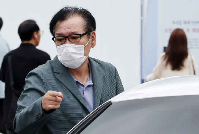 현직 검찰간부, 건진법사에 인사청탁 정황…대검 "철저히 확인"