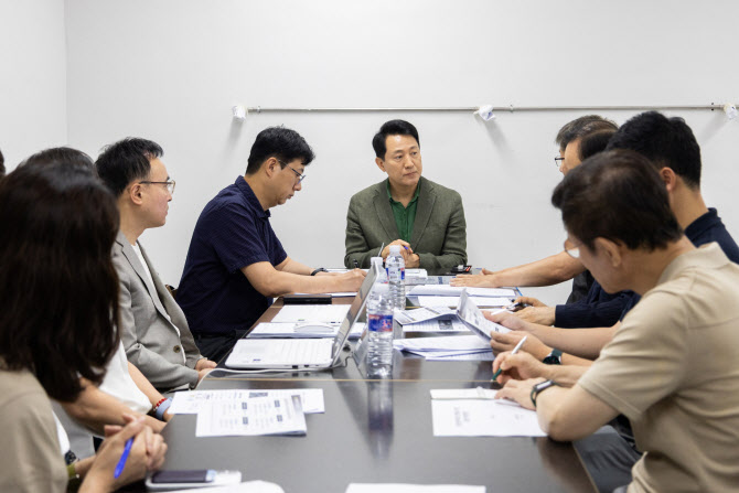 ‘보증금 미반환’ 청년안심주택 찾은 오세훈…“추가 피해 없도록”