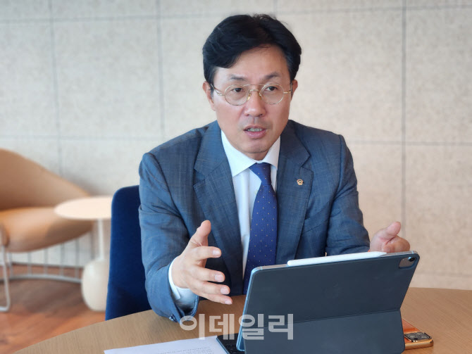“정책 일관성으로 국장 지켜야…방산주는 20년 갈 주도주’”