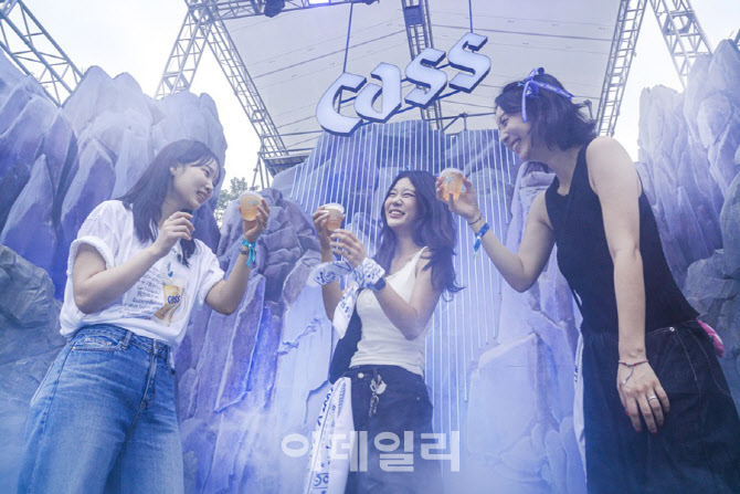 [포토]오비맥주 카스, 시원함이 가득 '2025 카스쿨 페스티벌'