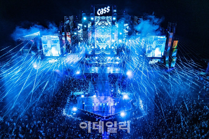 [포토]오비맥주 카스, '2025 카스쿨 페스티벌...크러쉬, 전소미 등 총출동'