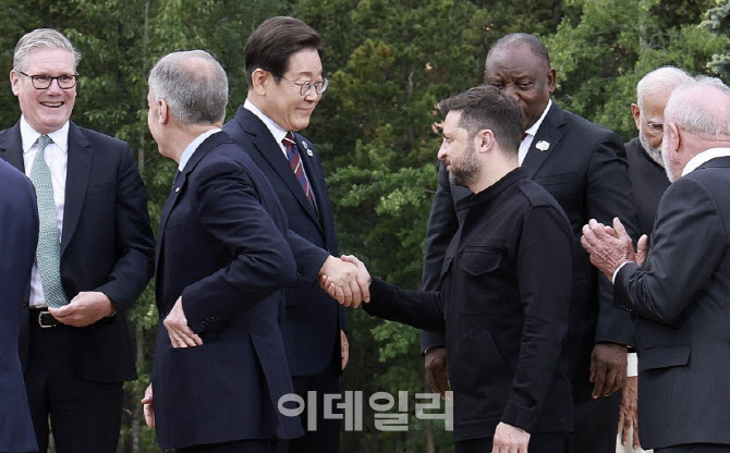 李대통령, 우크라 독립기념일 축전…젤렌스키 “韓지지 소중히 여겨”