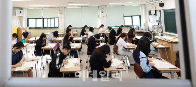 ‘수능 리허설’ 내달 3일 시행…전년대비 N수생 비중 축소