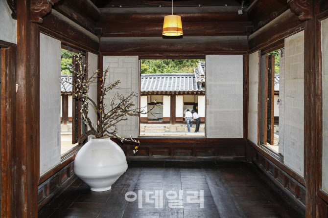 창덕궁 낙선재서 즐기는 전통예술과 현대미술의 만남