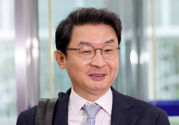 이억원 금융위원장 후보자, ‘겹치기 근무’ 논란에 “충실히 임무 수행”