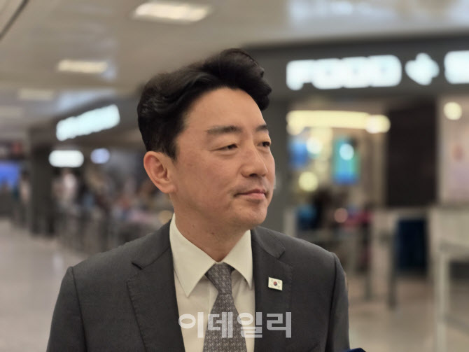 [속보] 강훈식 “미국과의 협상, 끝날 때까지 끝나지 않는 ‘뉴노멀’될 것”