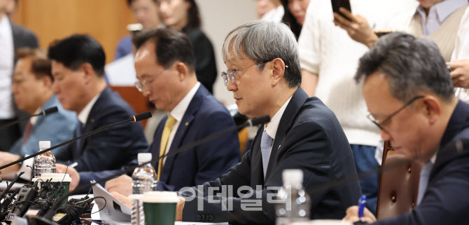 [포토]모두발언하는 이찬진 신임 금융감독원장