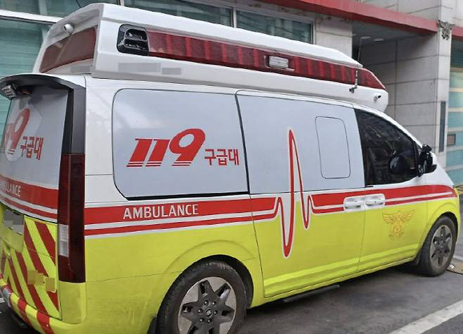 오산 세마역서 에스컬레이터 고치다 사고…40대 병원 이송