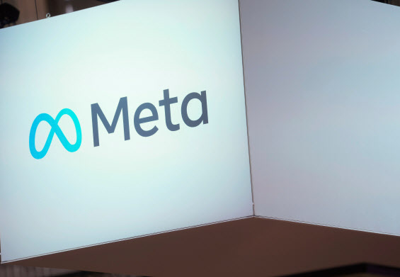 테일러 스위트프 등 연예인 이미지 무단도용…메타, 가짜 AI 챗봇에 이용돼