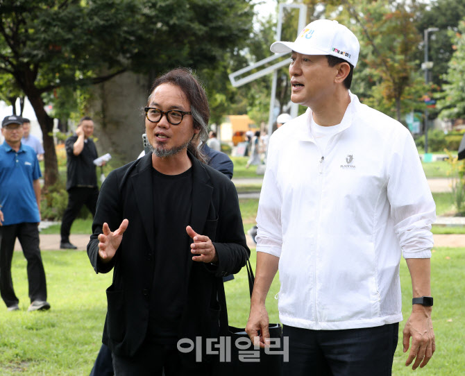 [포토] 뚝섬한강공원 찾은 오세훈 서울시장
