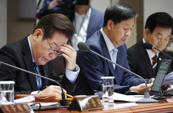 李대통령 "바가지 요금, 지방 관광 발목"…대책 마련 주문