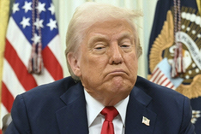 항소심, 상호관세 위법 판결에 불확실성 증폭...뉴욕증시 하락[뉴스새벽배송]