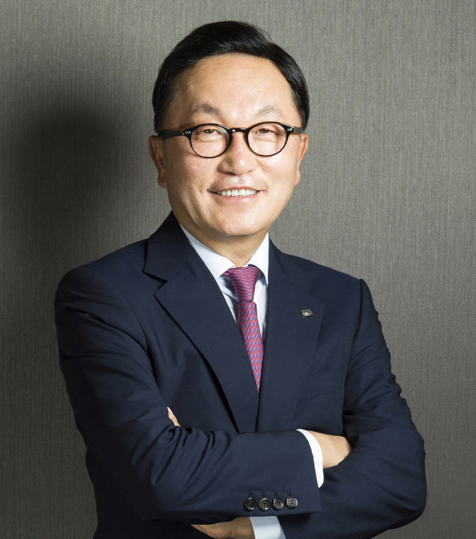 미래에셋그룹 창업주 박현주 회장, 글로벌 비즈니스 책무 맡는다