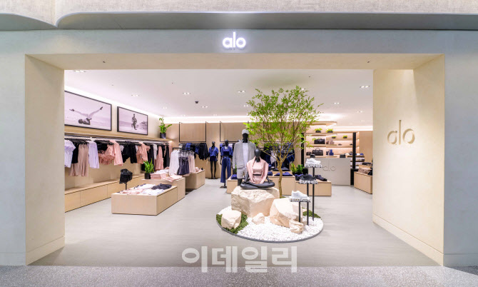 K애슬레저, 가성비·프리미엄 '투트랙' 전략 이유 보니