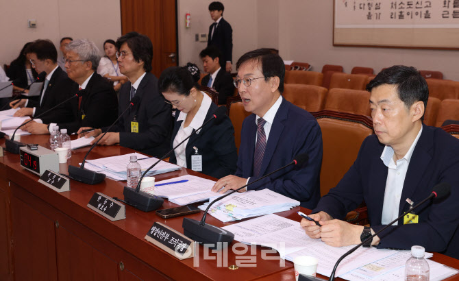 [포토]법사위 검찰개혁공청회, '발언하는 한동수 변호사'