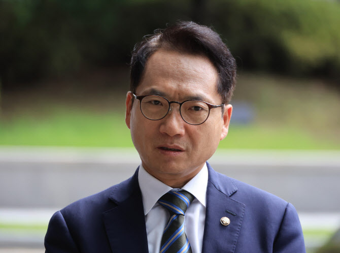 내란특검, 박선원 의원 참고인 조사…"성실히 임할 것"