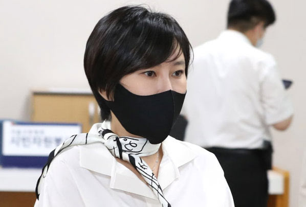 ‘최서원 조카’ 장시호, 투신 시도…난간 걸려 구조돼