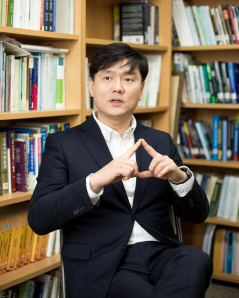 “독립적 경영평가원 만들고 기관장 3년 평가 도입해야”