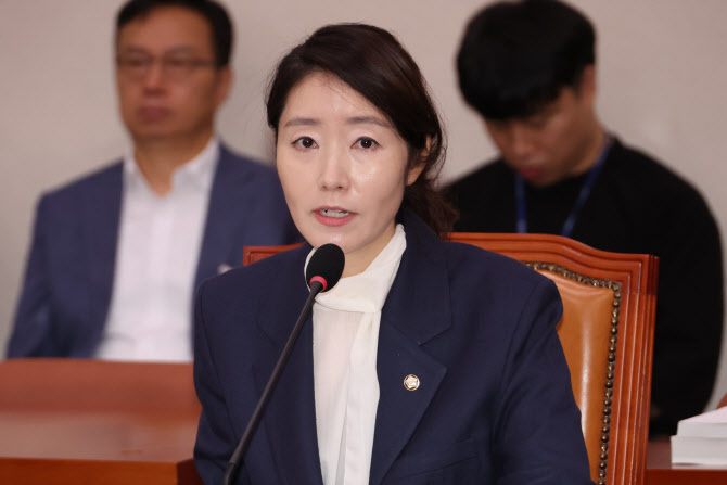 국힘 “노동청, 강선우 의원 ‘법적용 제외’…갑질 피해 외면”