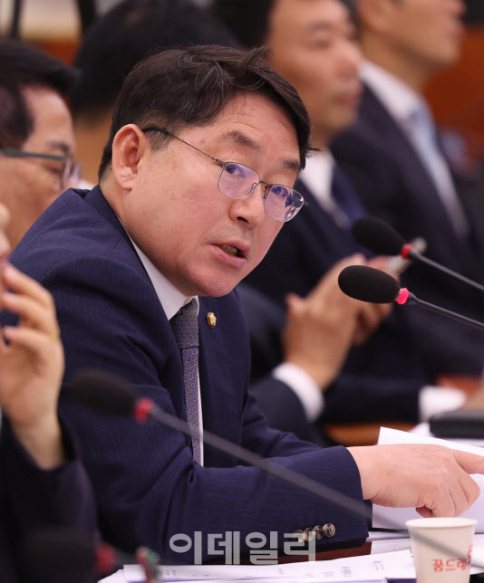 "내란특판 설치, 尹 총칼과 똑같아"…'친명 초선' 박희승, 작심 비판