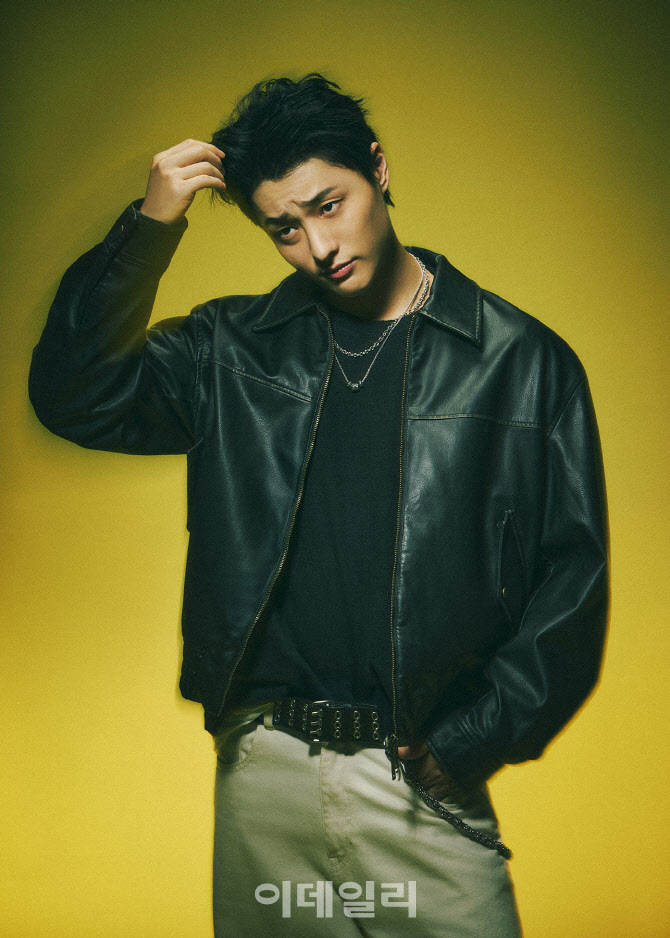"차트 역주행" 에잇세컨즈, 싱어송라이터 ‘우즈’와 협업