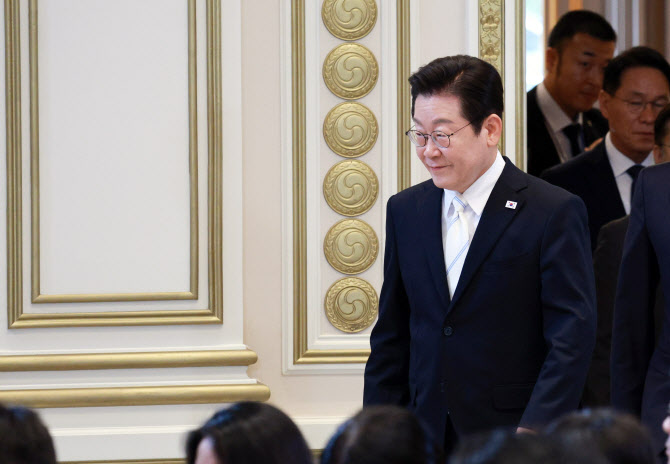 [속보]李대통령 "장동혁 대표, 유연하다 느꼈는데 여의도 가니 달라"