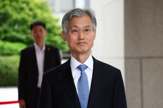 [속보]조희대 대법원장 “사법개혁, 국민에게 바람직한 방향 공론화 필요”