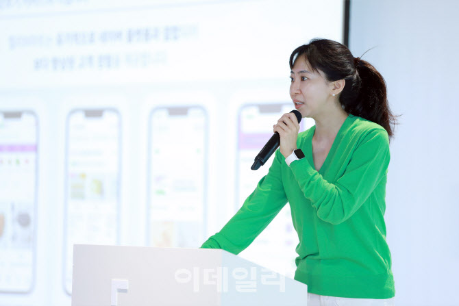 쿠팡·카카오에 맞불…네이버, 컬리·우버와 연합