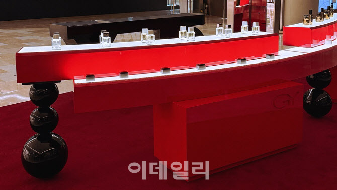 고요이, 오 드 퍼퓸 라인 첫 선…잠실 롯데월드몰서 팝업
