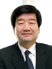SNT 창업 46주년…최평규 회장 "자기혁신으로 디지털 대전환 주도"