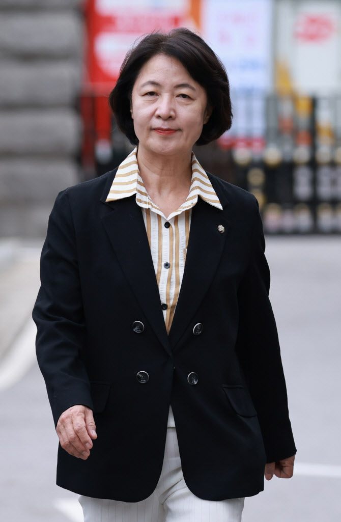 추미애 "조희대 대법원장, 尹과 한통속"…자진사퇴 재차 촉구