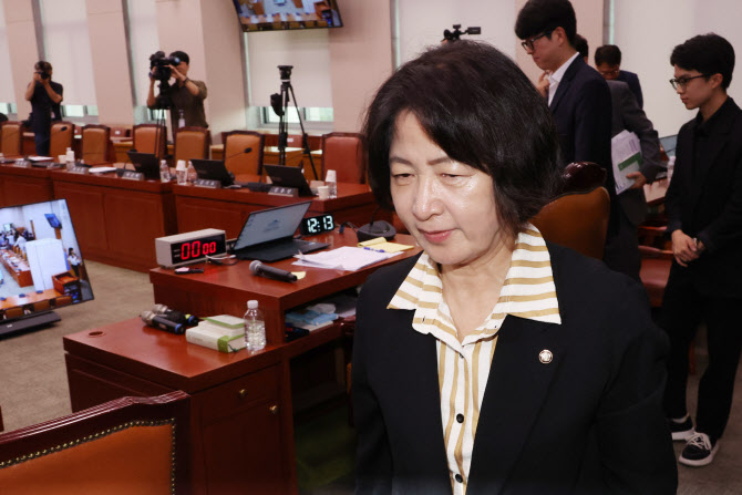 추미애 "나경원 간사 선임 부결, 이유 분명해"