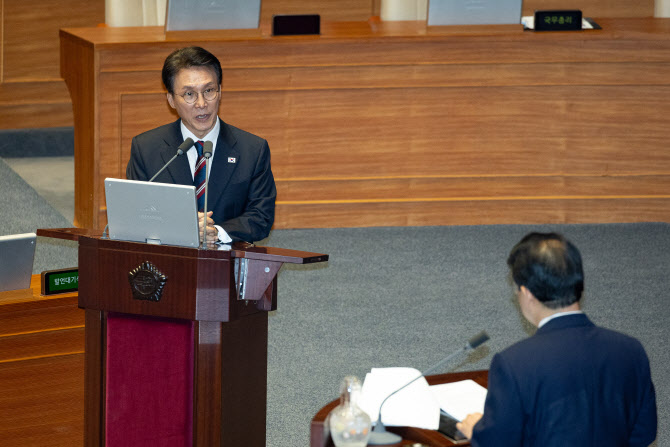 김민석 “대미 투자 3500억달러, 국회 동의 필요할 수 있다”