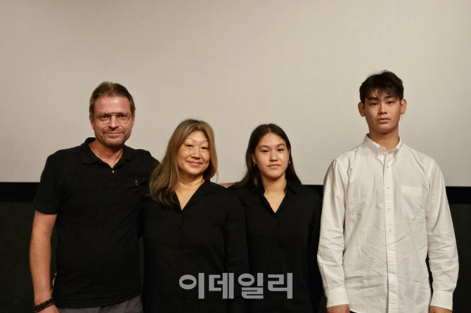 고아로 조작된 서류…'해외입양' 아닌 '아동수출'이었다