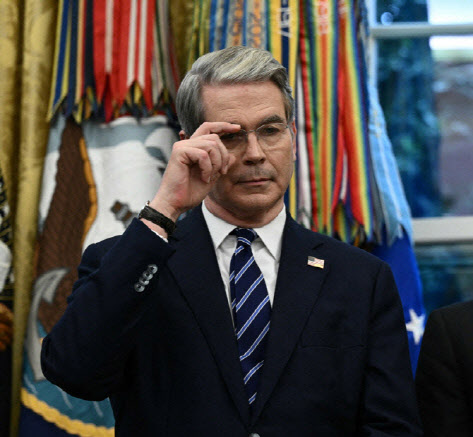 베선트 “11월 상호관세 시행 전 중국과 무역 합의 가능성”