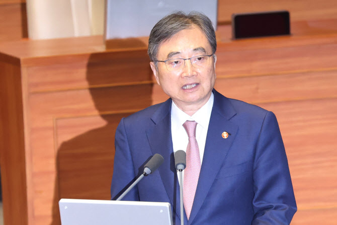 한중 외교장관, 베이징서 회담…시진핑 방한·북핵 문제 등 논의